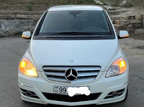 Mercedes B 180 2011