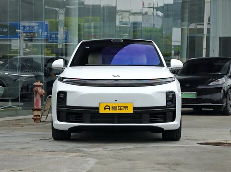 Li Auto L7 2025