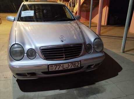 Mercedes E 240 1999