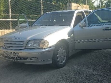 Mercedes C 220 d 2000