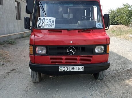 Mercedes 208 D 1992