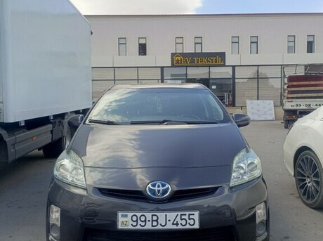 Toyota Prius 2011