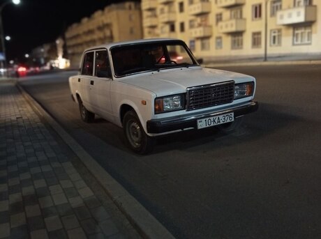 LADA (VAZ) 2107 2000