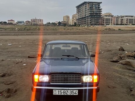 LADA (VAZ) 2107 2003