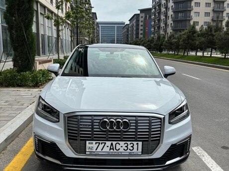 Audi Q2 e-tron 2021