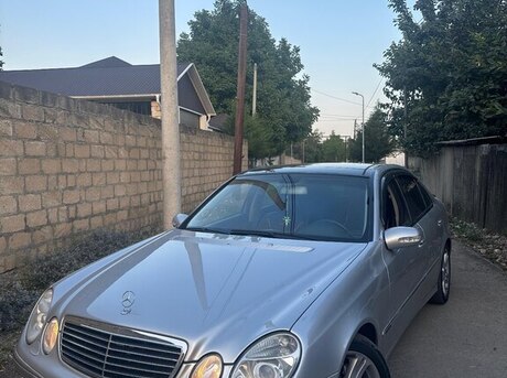 Mercedes E 240 2002