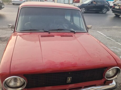 LADA (VAZ) 21011 1985