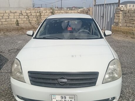 Nissan Teana 2004