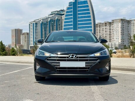 Hyundai Elantra 2020