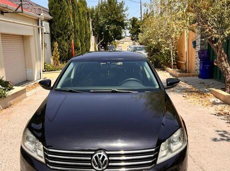 Volkswagen Passat 2011