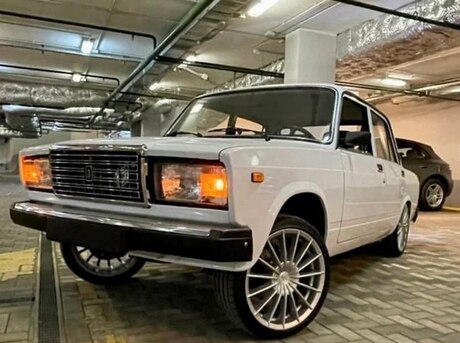 LADA (VAZ) 2107 2010