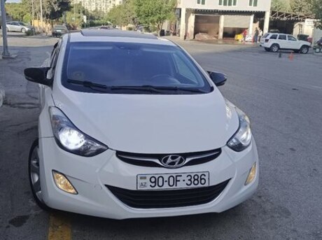 Hyundai Elantra 2012