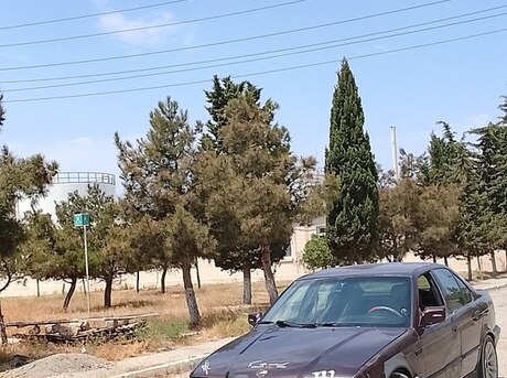 BMW 320 1993