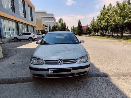 Volkswagen Golf 2000