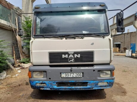 MAN  1998
