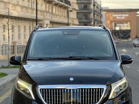 Mercedes V 220 2014