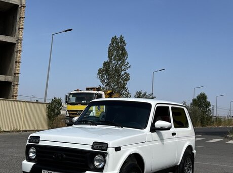 LADA (VAZ) Niva 2013