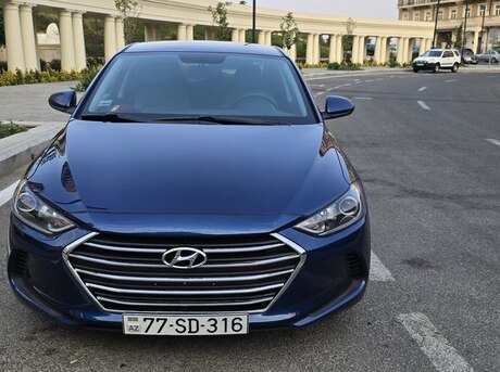 Hyundai Elantra 2017