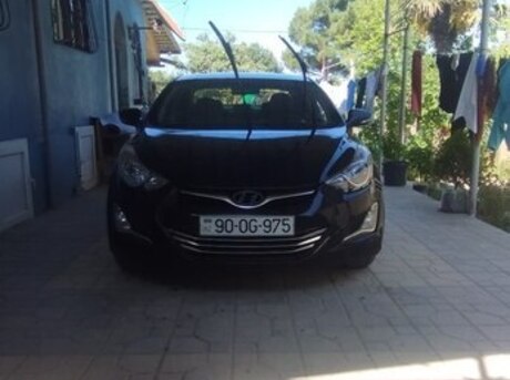 Hyundai Elantra 2012