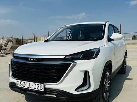 Baic X3