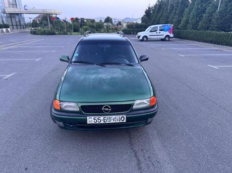 Opel Astra 1998