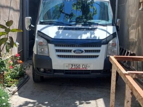 Ford Transit 2012