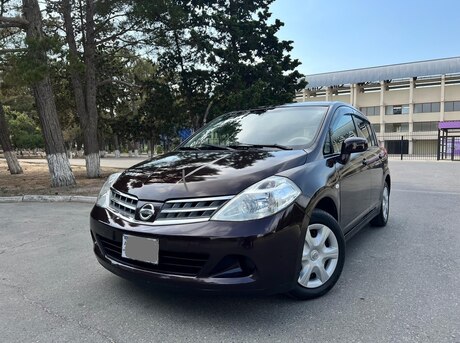 Nissan Tiida 2012