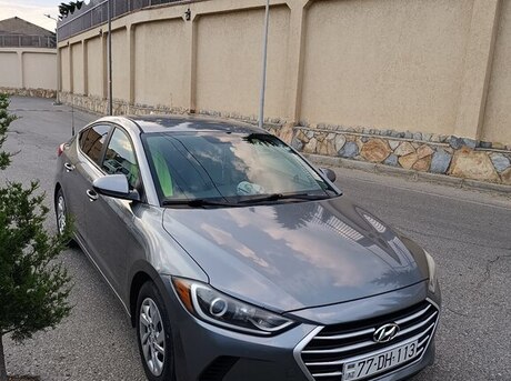 Hyundai Elantra 2016