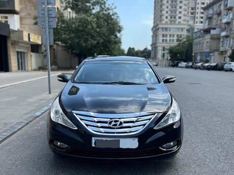 Hyundai Sonata 2011