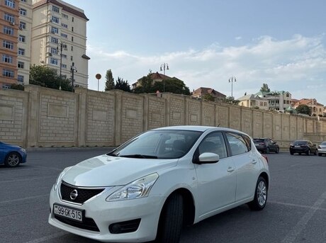 Nissan Tiida 2013