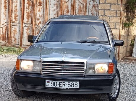 Mercedes 190 1990