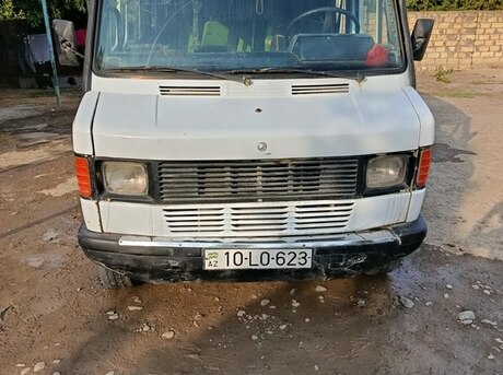 Mercedes 208 D 1993