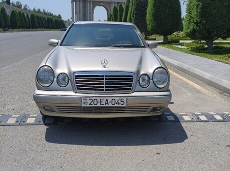 Mercedes E 240 1998