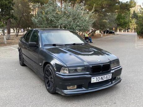 BMW 320 1993