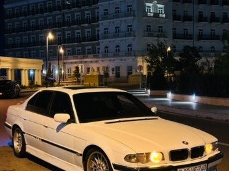 BMW 740 2000