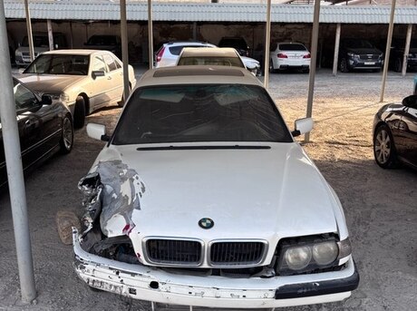 BMW 740