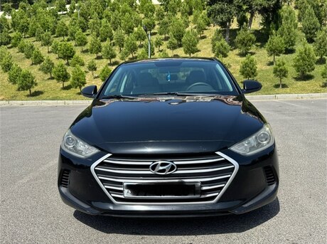 Hyundai Elantra 2017