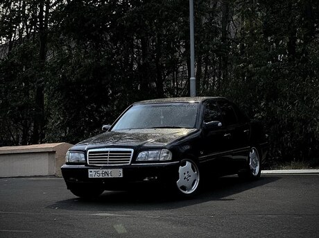 Mercedes C 240