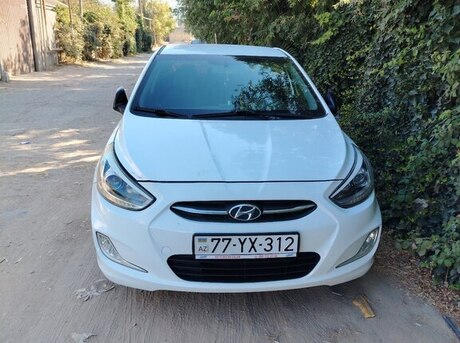 Hyundai Accent 2015