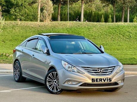 Hyundai Sonata 2010