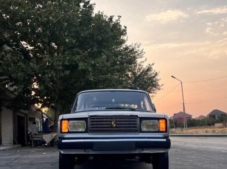 LADA (VAZ) 2107