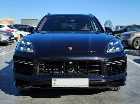 Porsche Cayenne Turbo 2018