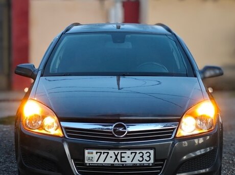 Opel Astra 2010