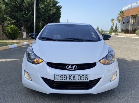Hyundai Elantra 2013