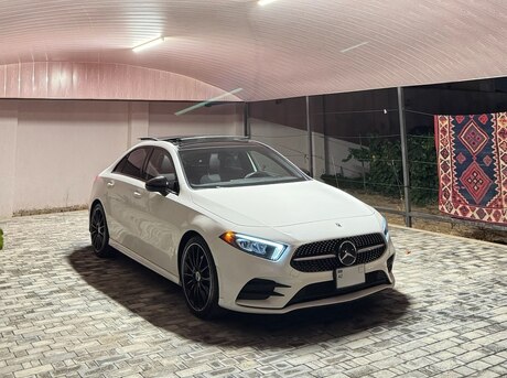 Mercedes  2022