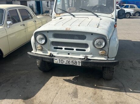 UAZ  2003