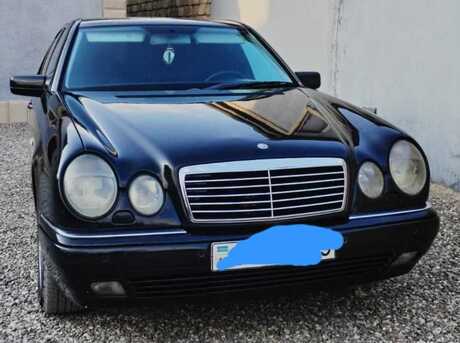 Mercedes E 240 1999