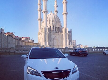 Kia Cadenza 2012