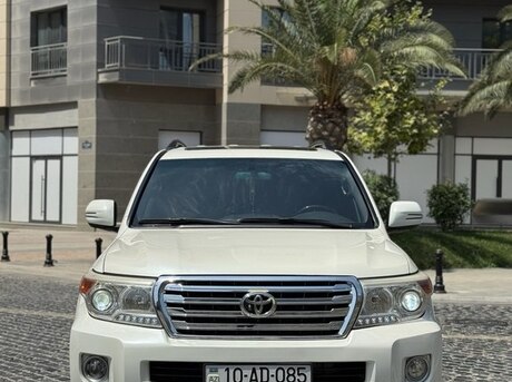 Toyota Land Cruiser 2010