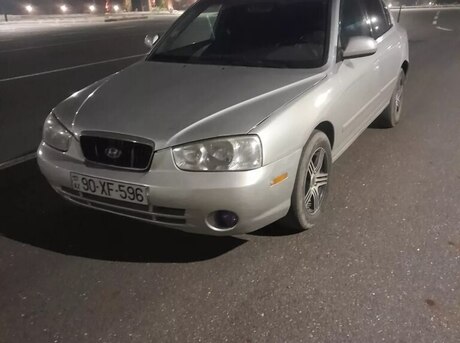Hyundai Elantra 2001